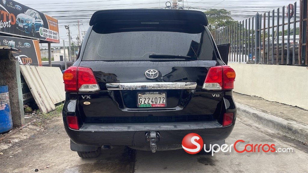 2011 Toyota Land Cruiser VX — foto 12 / 12