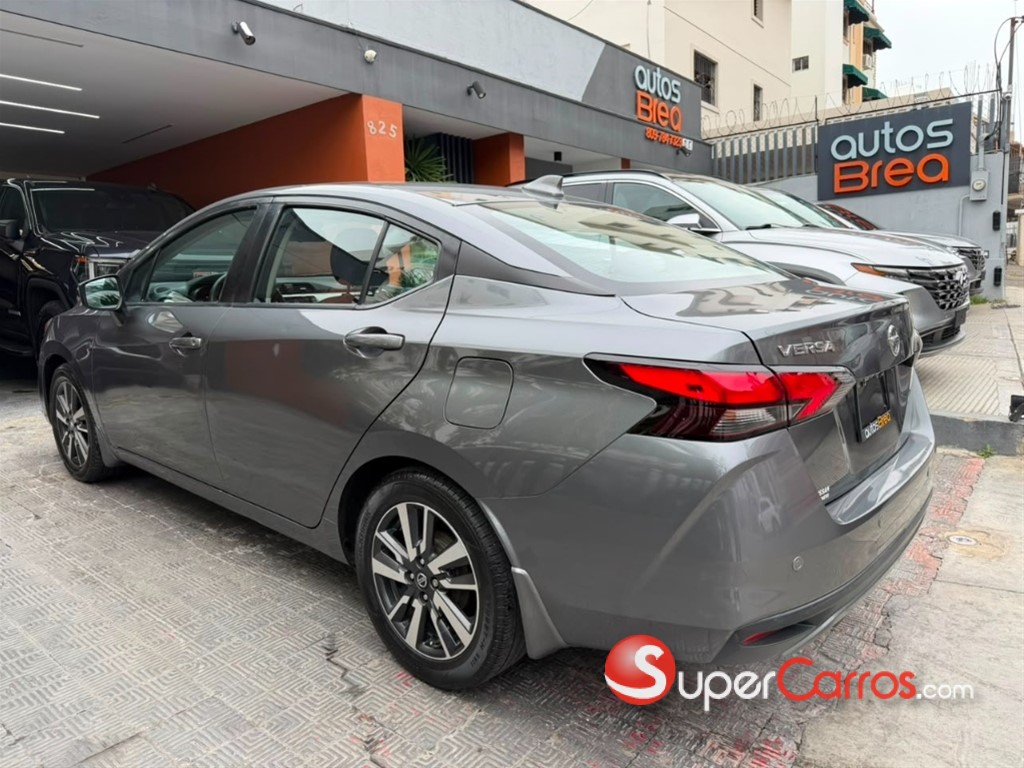 2021 Nissan Versa SV — foto 12 / 12