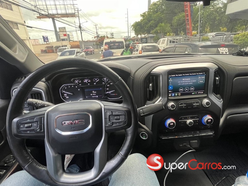 2021 GMC Sierra 1500 AT4 DURAMAX — foto 4 / 8