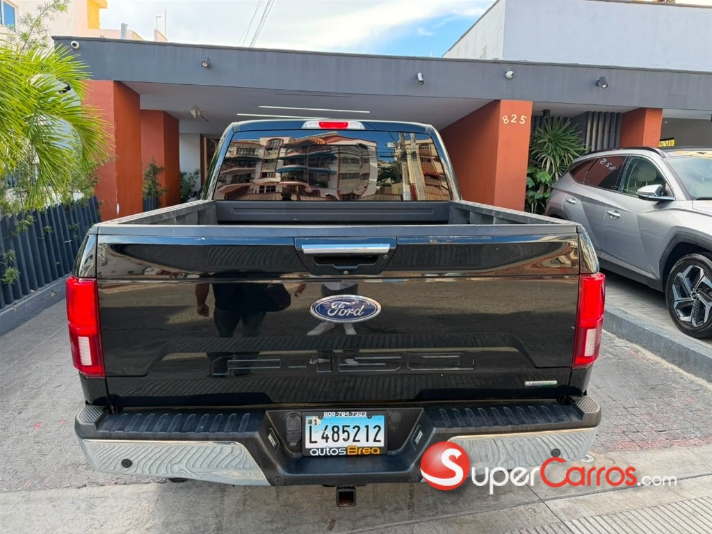 2018 Ford F 150 Lariat — foto 9 / 10