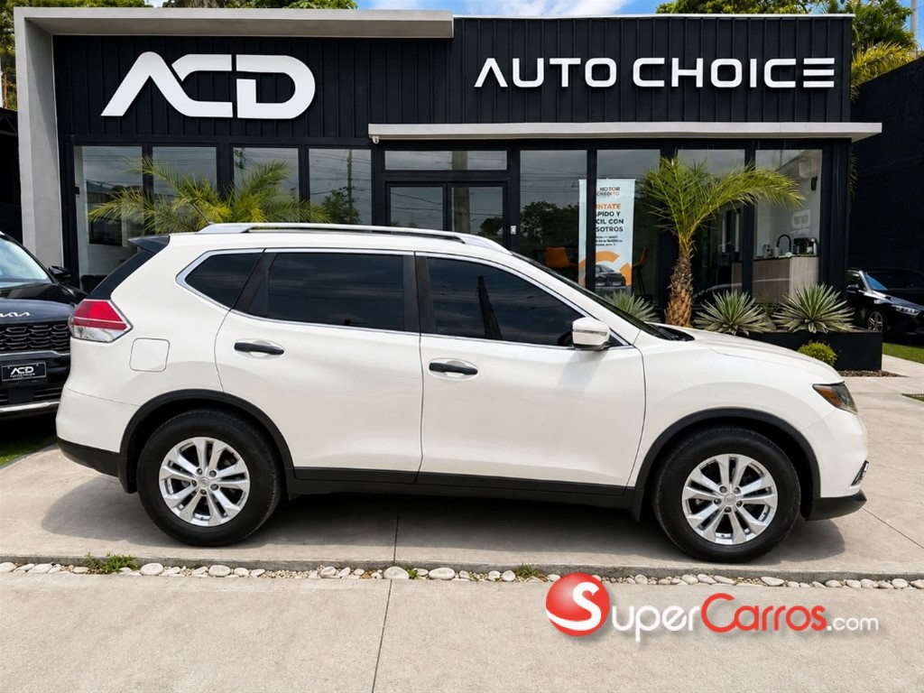 2016 Nissan Rogue SV — foto 5 / 12