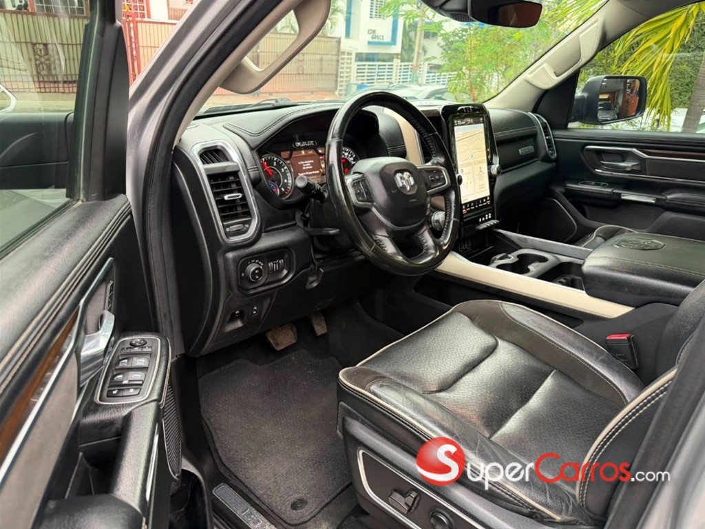 2022 Ram 1500 Laramie Crew Cab — foto 4 / 12