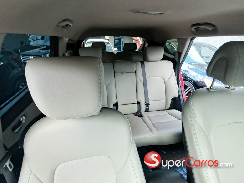 2013 Hyundai Santa Fe — foto 11 / 12