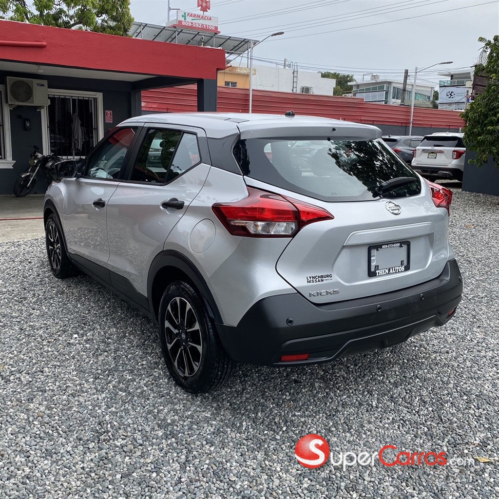 2020 Nissan Kicks S — foto 4 / 12