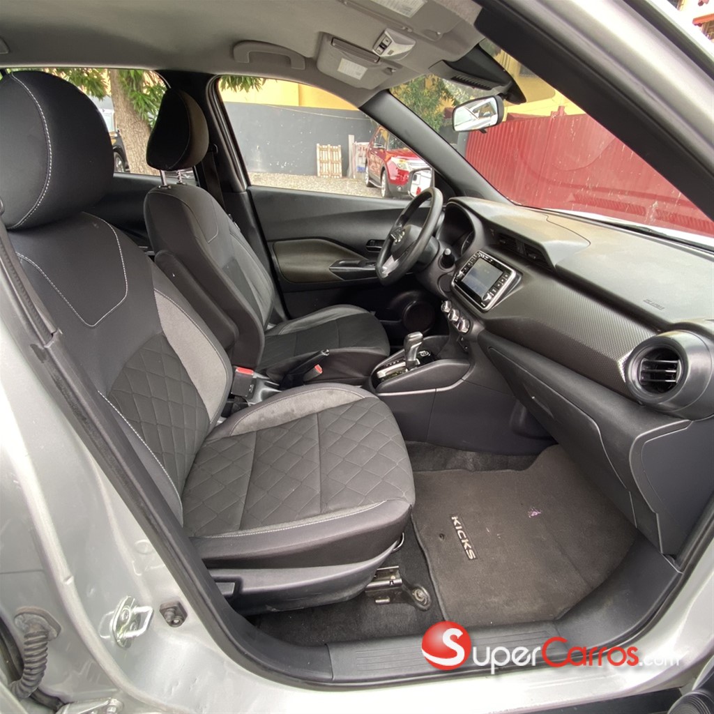 2020 Nissan Kicks S — foto 9 / 12
