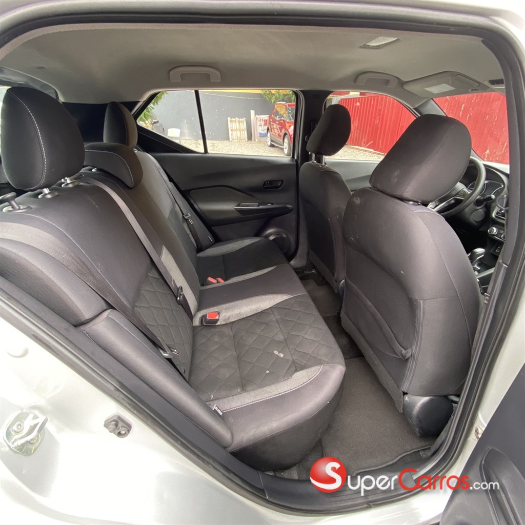 2020 Nissan Kicks S — foto 10 / 12