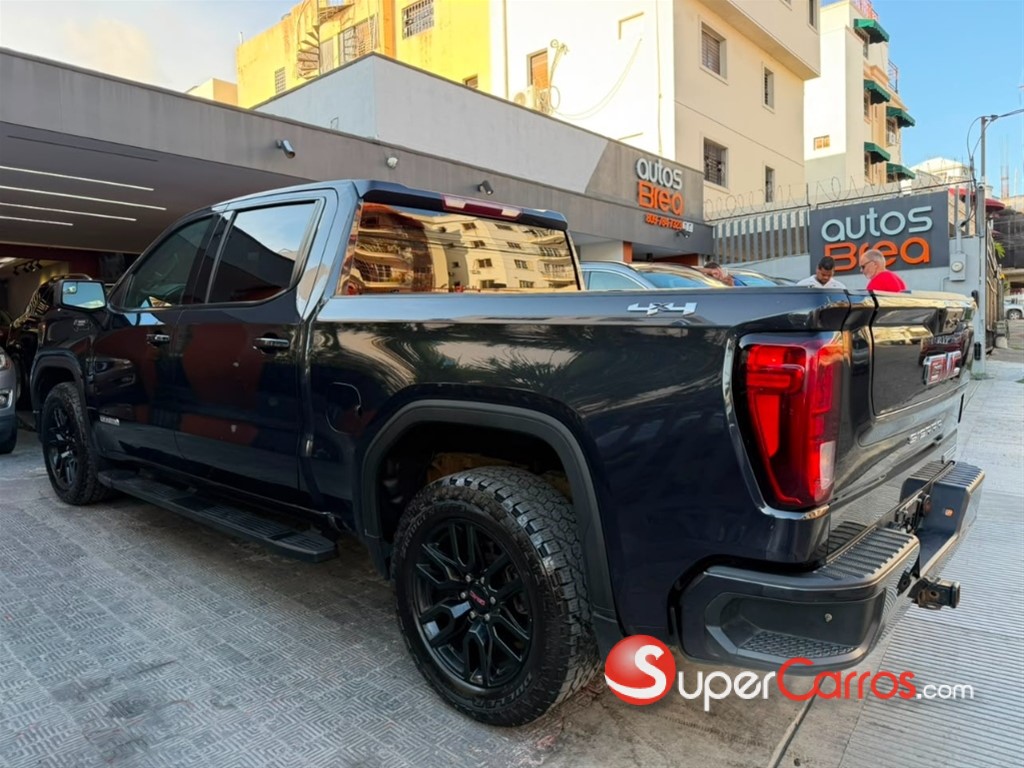 2022 GMC Sierra — foto 12 / 12