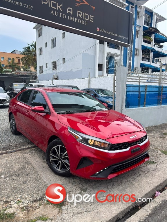 2023 Kia Forte LXS — foto 3 / 10