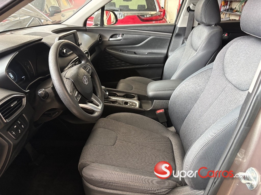 2020 Hyundai Santa Fe SEL — foto 8 / 10