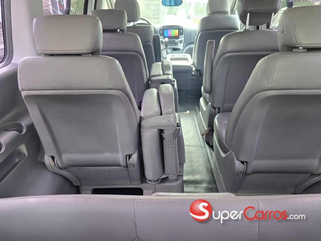 2021 Hyundai Grand Starex — foto 10 / 11