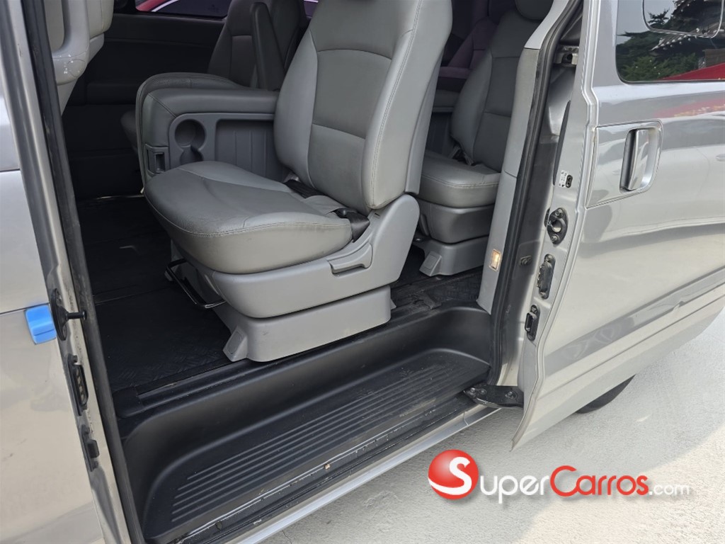 2021 Hyundai Grand Starex — foto 11 / 11