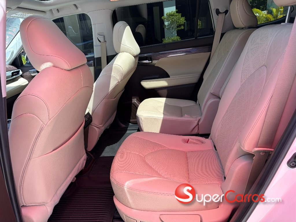 2021 Toyota Highlander Limited Platinum — foto 9 / 12