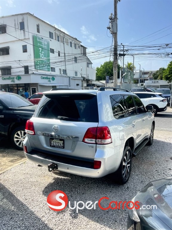 2012 Toyota Land Cruiser VXL — foto 2 / 12