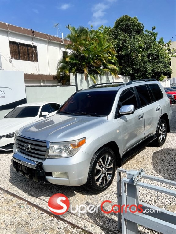 2012 Toyota Land Cruiser VXL — foto 6 / 12