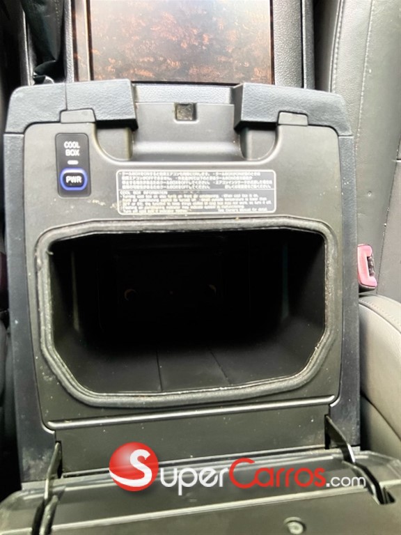 2012 Toyota Land Cruiser VXL — foto 9 / 12