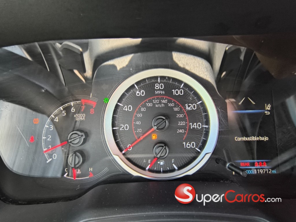 2020 Toyota Corolla SE — foto 10 / 10