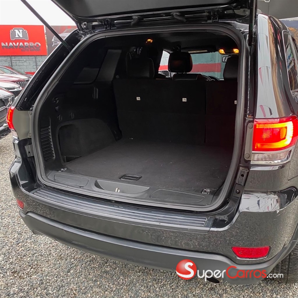 2014 Jeep Grand Cherokee Laredo 4x4 — foto 5 / 12