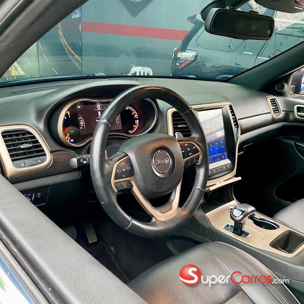 2014 Jeep Grand Cherokee Laredo 4x4 — foto 8 / 12