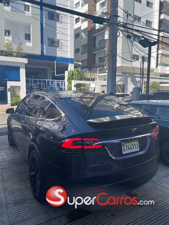 2020 Tesla Model X Long Range — foto 4 / 8