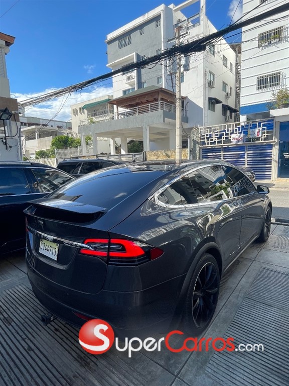 2020 Tesla Model X Long Range — foto 6 / 8