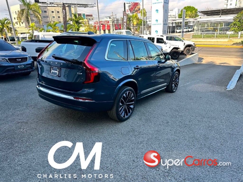 2026 Volvo XC90 Plus T8 — foto 3 / 9