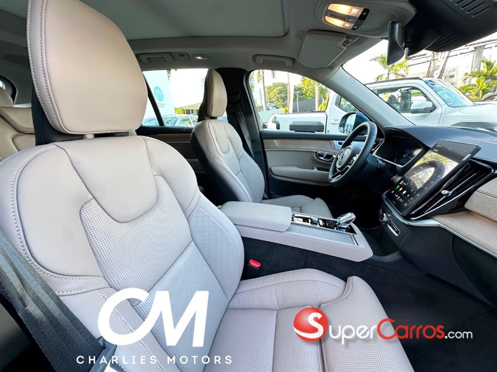 2026 Volvo XC90 Plus T8 — foto 7 / 9