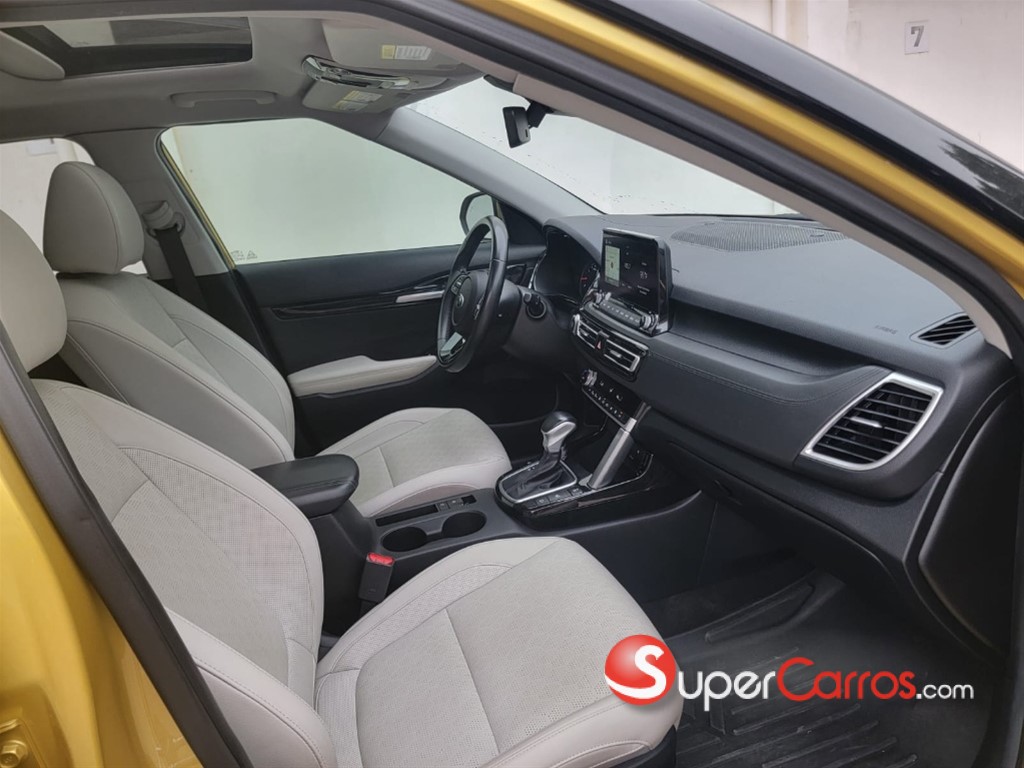 2021 Kia Seltos SX — foto 7 / 10