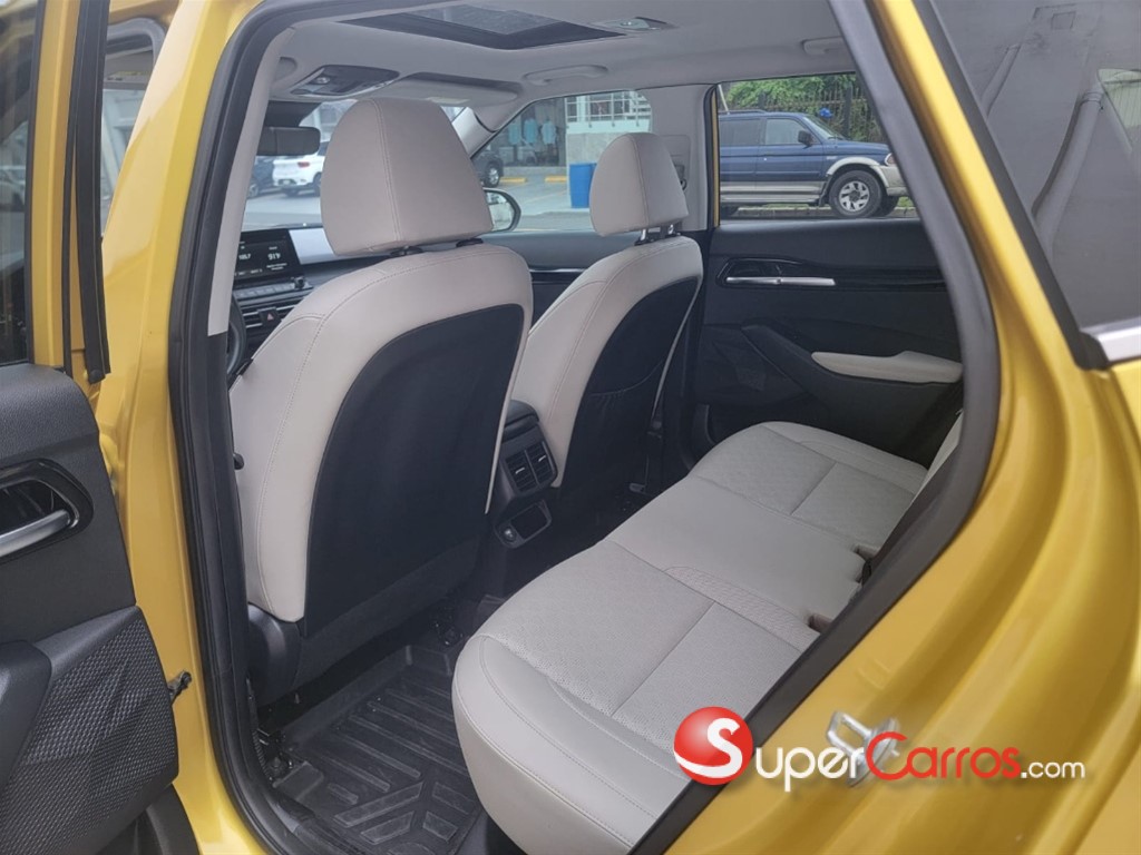 2021 Kia Seltos SX — foto 8 / 10