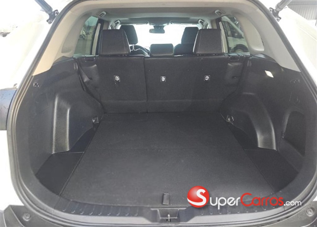 2022 Toyota RAV4 XLE Hybrid — foto 2 / 8