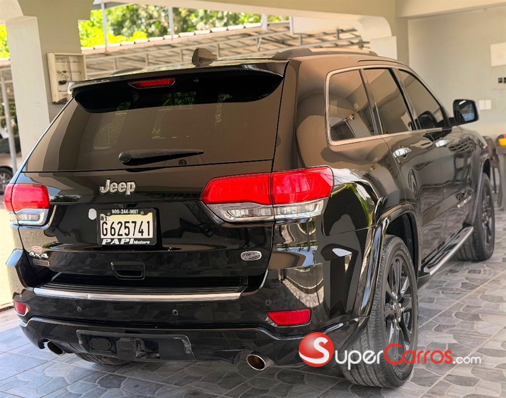 2017 Jeep Cherokee Overland — foto 5 / 12