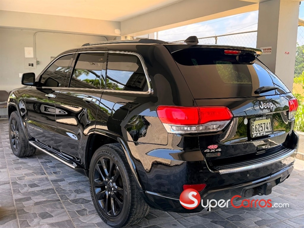 2017 Jeep Cherokee Overland — foto 6 / 12