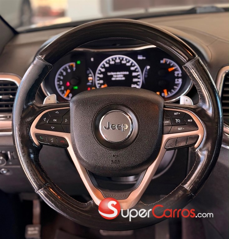 2017 Jeep Cherokee Overland — foto 10 / 12
