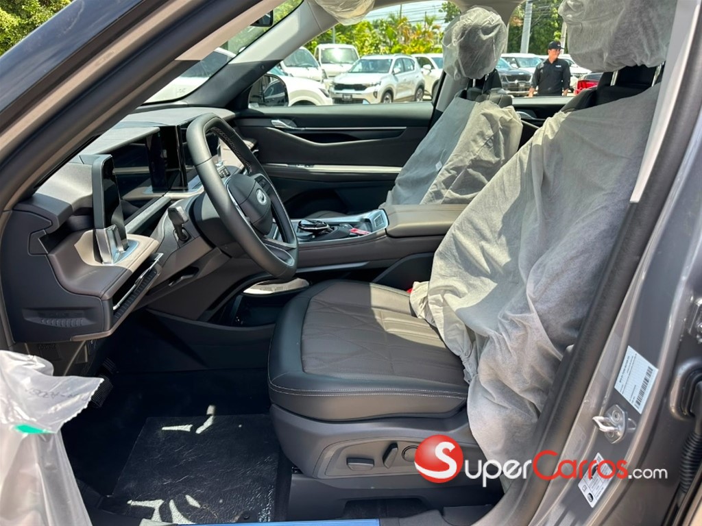 2026 Ford EDGE Titanium — foto 5 / 11