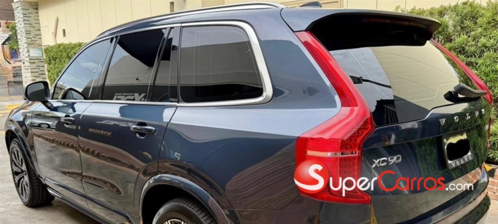2023 Volvo XC90 B6 Plus — foto 4 / 9