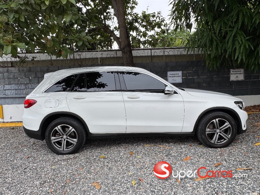 2016 Mercedes-Benz Clase GLC 250 4MATIC — foto 2 / 12