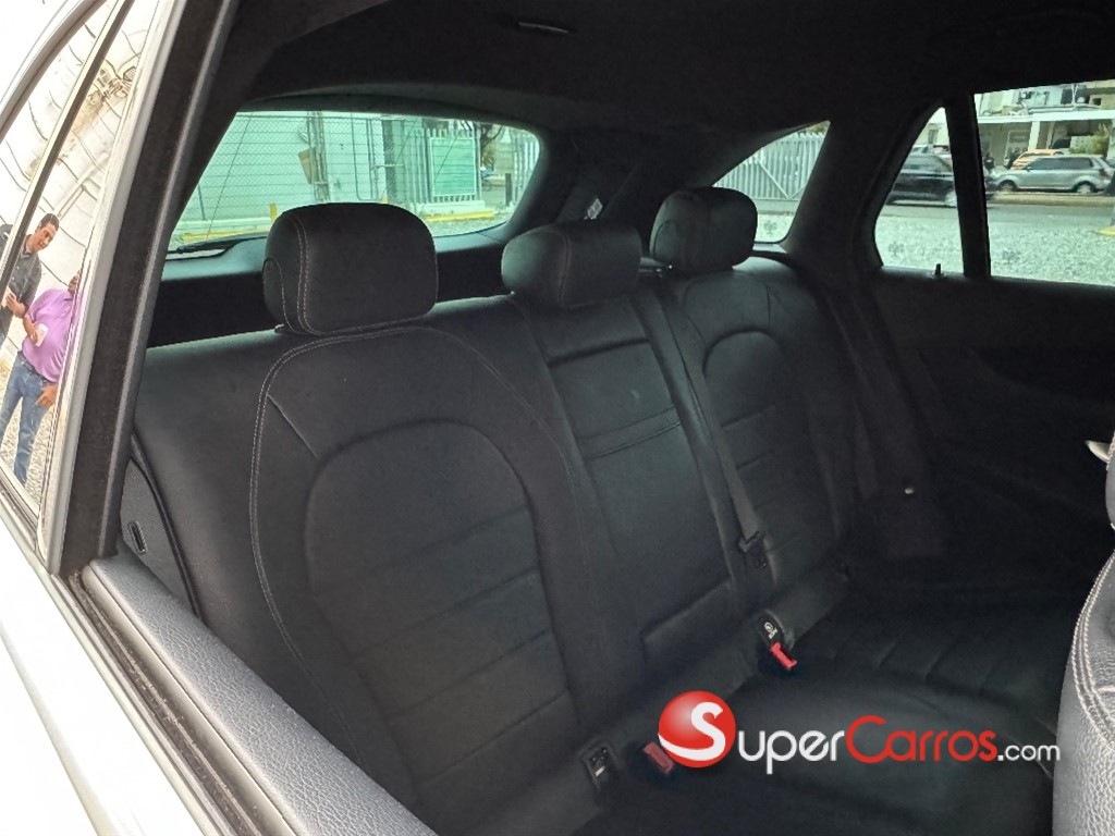 2016 Mercedes-Benz Clase GLC 250 4MATIC — foto 5 / 12