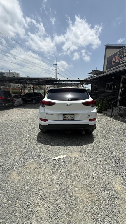 2017 Hyundai Tucson SE — foto 3 / 12