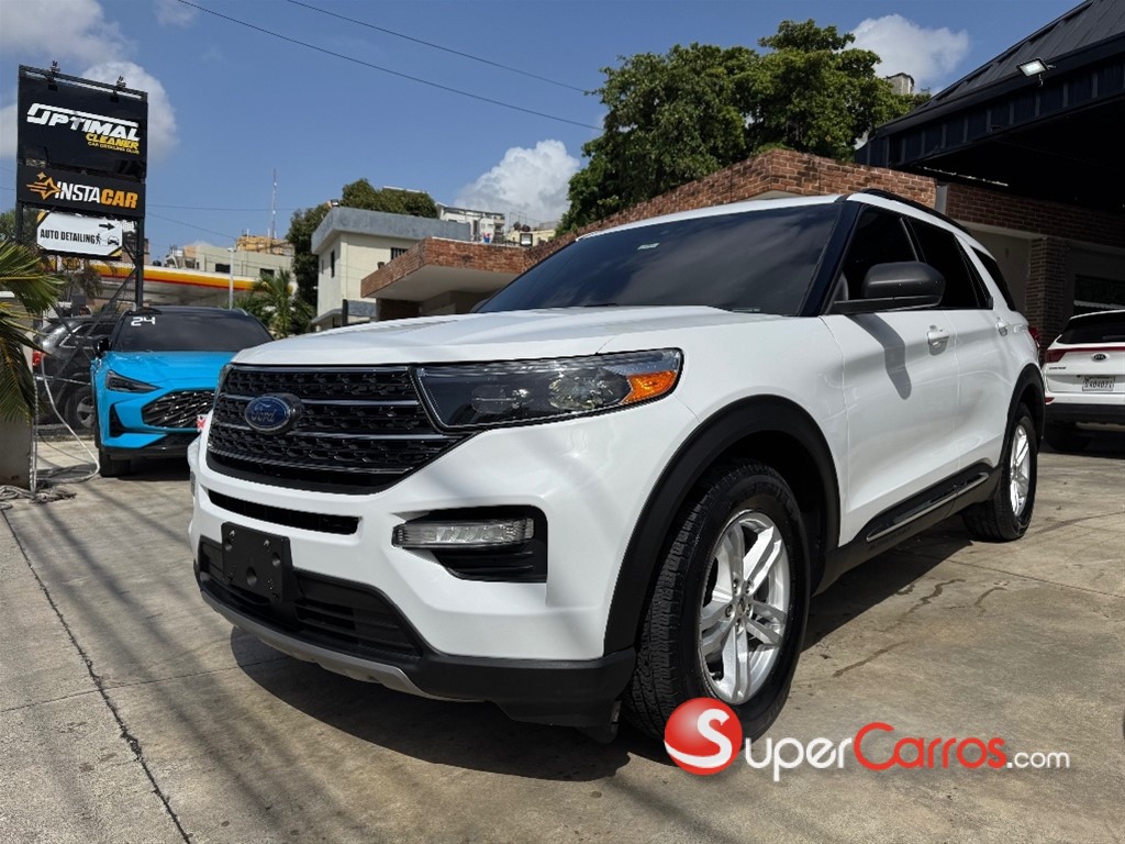 2020 Ford Explorer XLT — foto 2 / 10