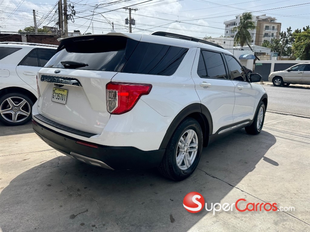 2020 Ford Explorer XLT — foto 4 / 10