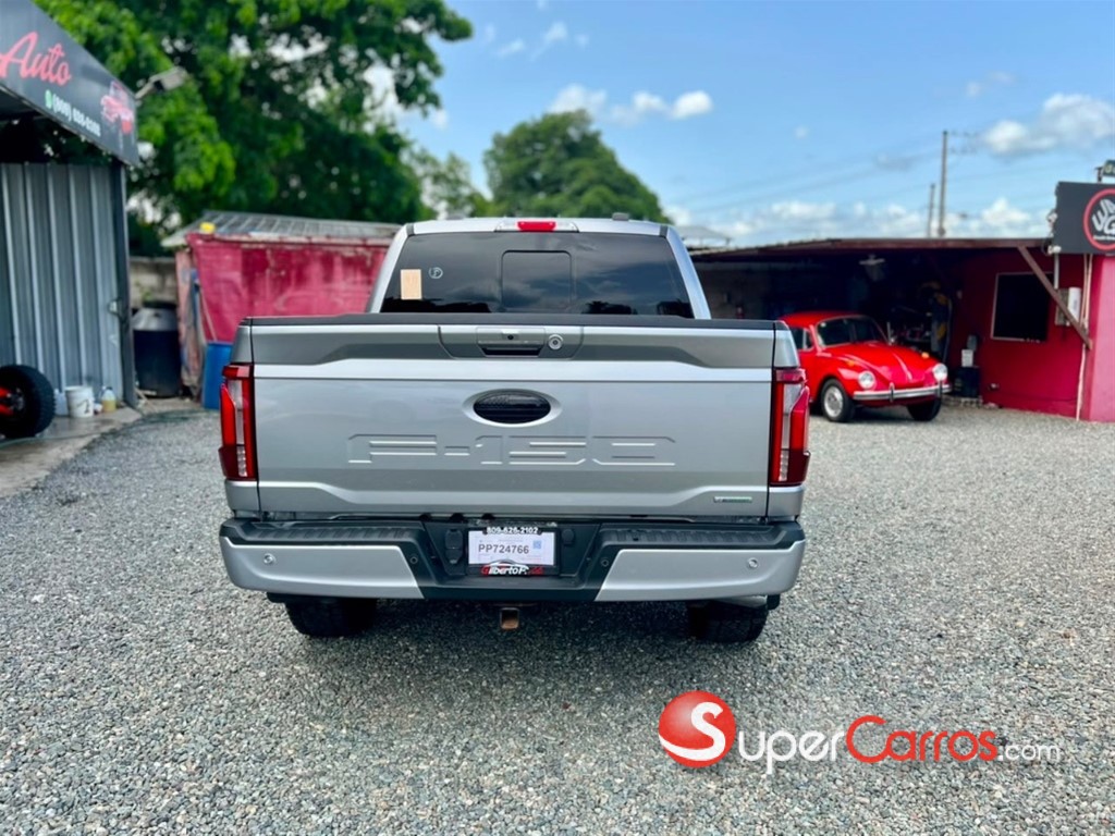 2021 Ford F 150 XLT ECOBOOST — foto 8 / 12