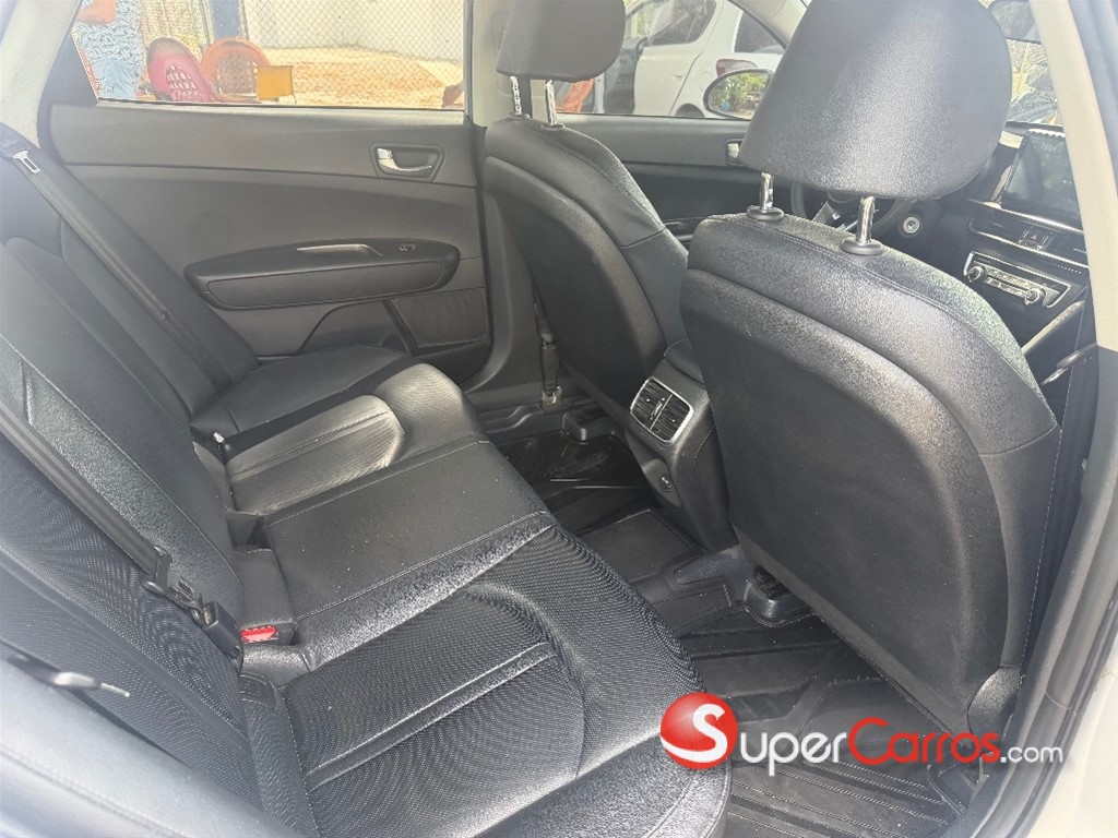2020 Kia K-5 — foto 6 / 9