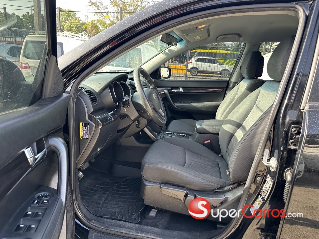 2013 Kia Sorento LX — foto 10 / 11