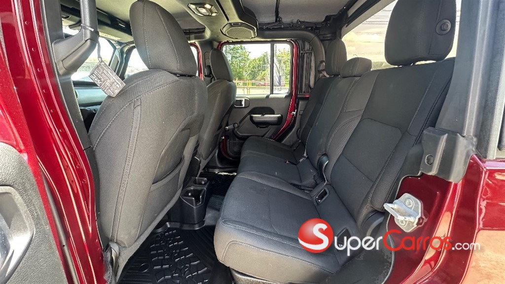 2021 Jeep Gladiator Sport — foto 8 / 9
