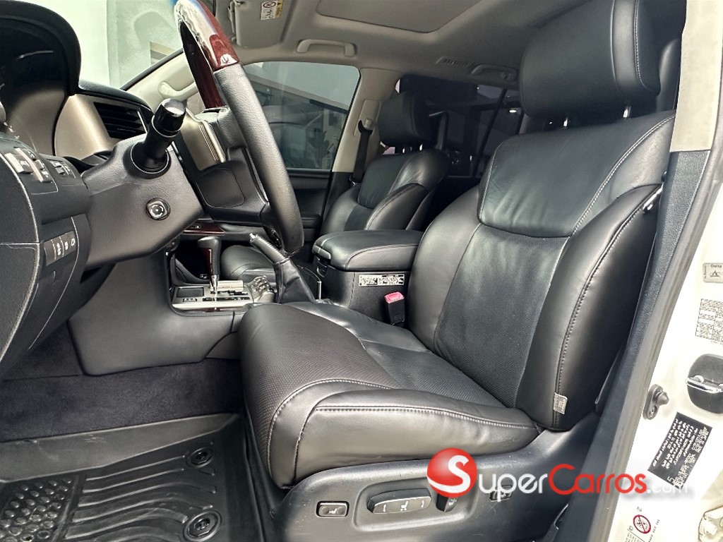 2015 Lexus LX 570 — foto 4 / 12
