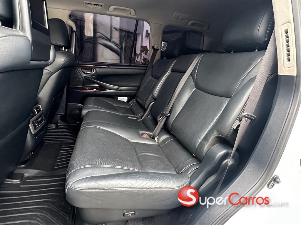 2015 Lexus LX 570 — foto 5 / 12