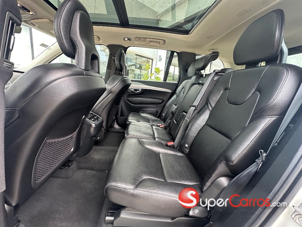 2021 Volvo XC90 Momentum D5 — foto 5 / 11