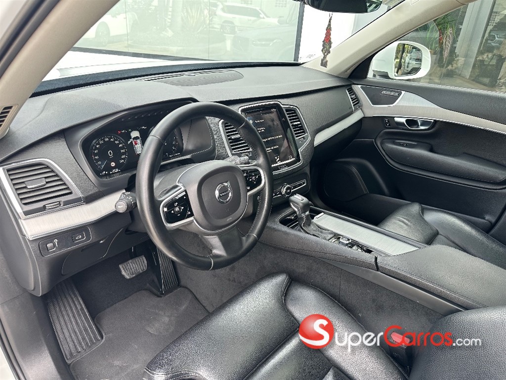 2021 Volvo XC90 Momentum D5 — foto 8 / 11