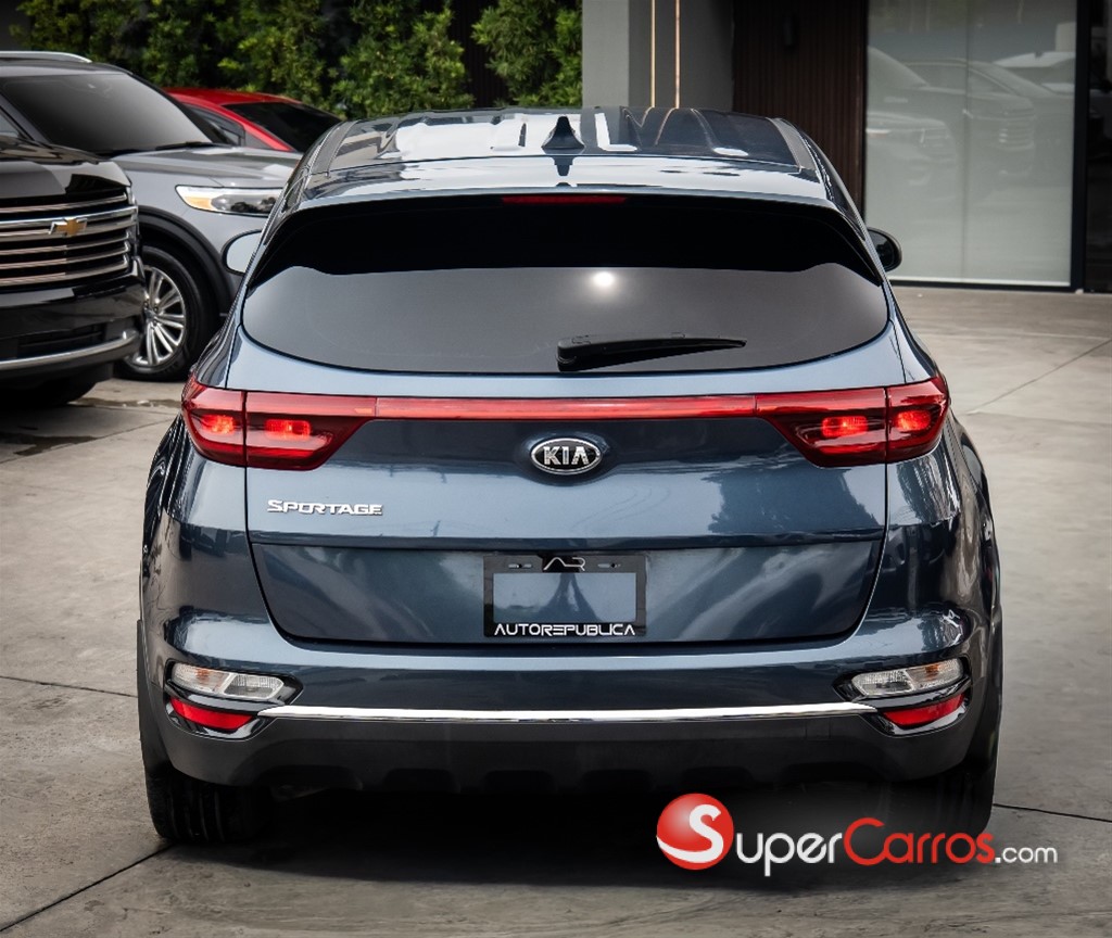 2021 Kia Sportage — foto 8 / 10