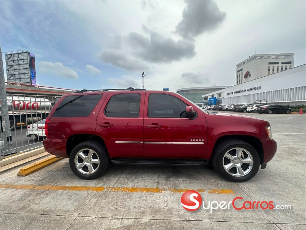 2011 Chevrolet Tahoe LT — foto 2 / 9