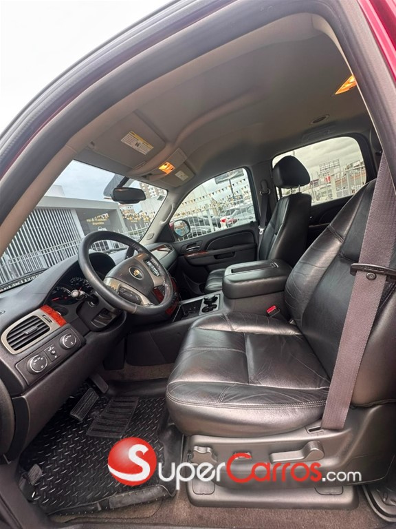 2011 Chevrolet Tahoe LT — foto 4 / 9